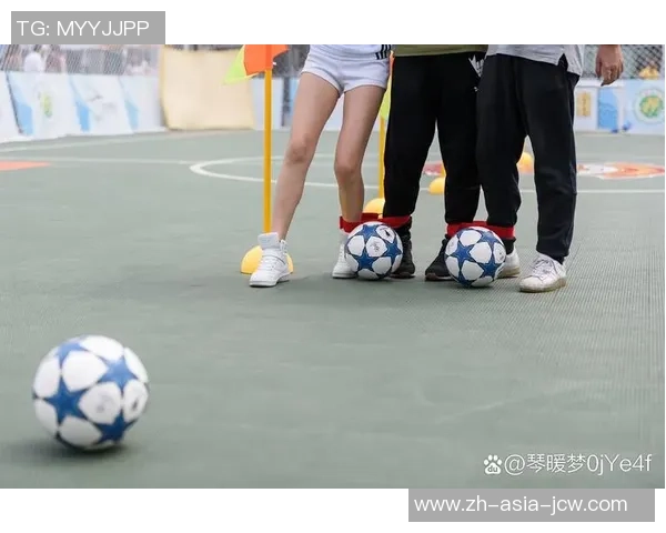 掌握足球控球技巧的全面指南助你提升比赛表现与个人技术水平 掌握足球控球技巧的全面指南助你提升比赛表现与个人技术水平