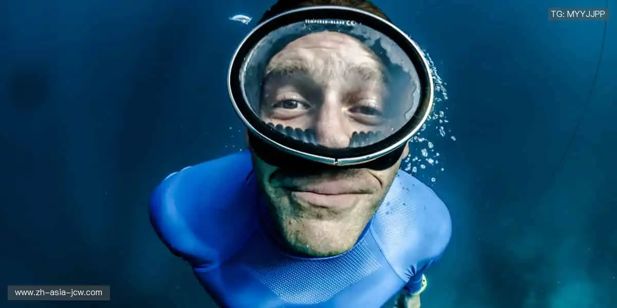 赛事直播，实时互动，与全球球迷同频狂欢！💬🎉